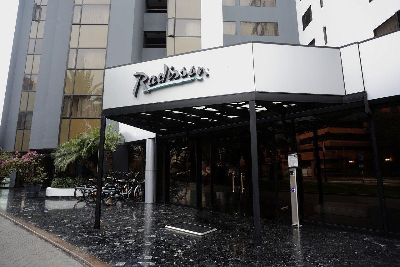 Radisson Hotel Plaza Del Bosque Lima Extérieur photo