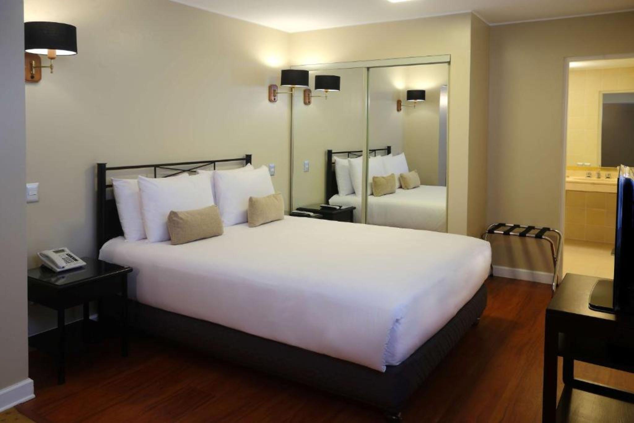 Radisson Hotel Plaza Del Bosque Lima Extérieur photo
