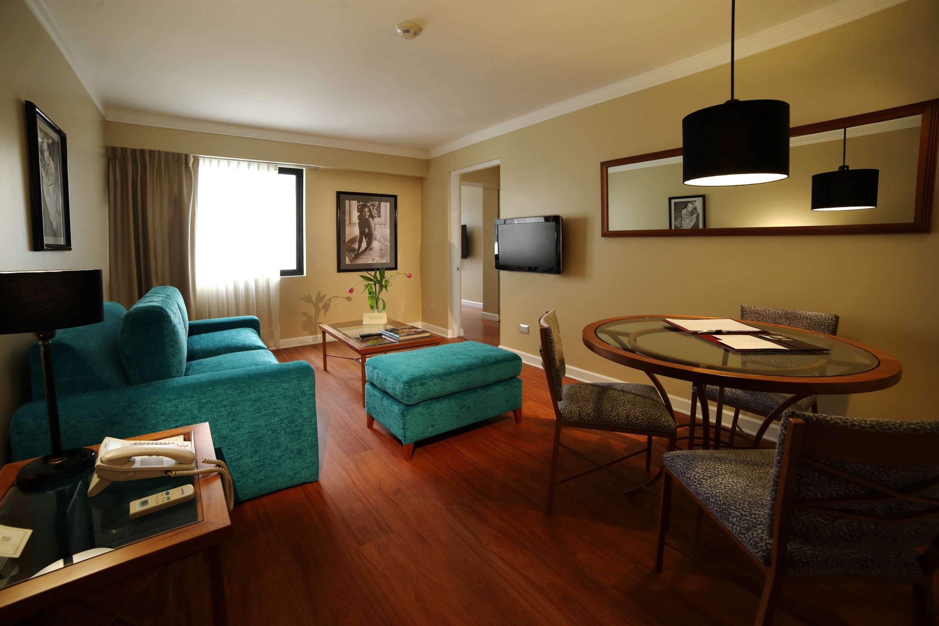 Radisson Hotel Plaza Del Bosque Lima Extérieur photo