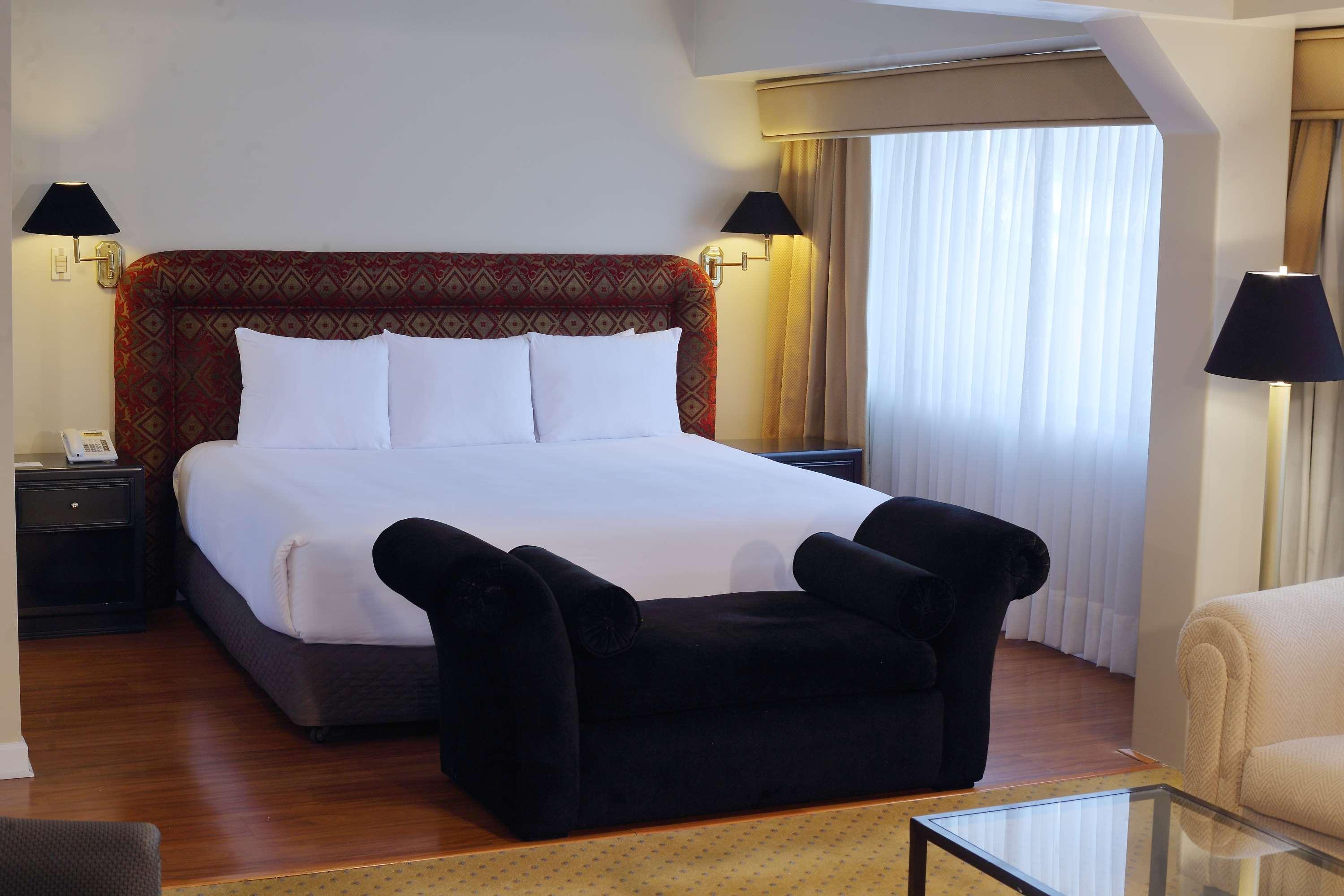 Radisson Hotel Plaza Del Bosque Lima Extérieur photo