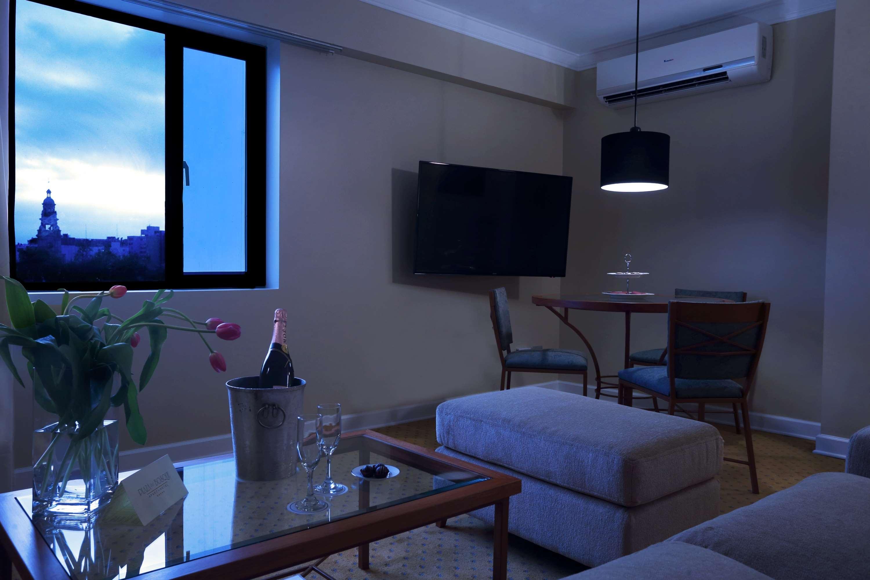 Radisson Hotel Plaza Del Bosque Lima Extérieur photo