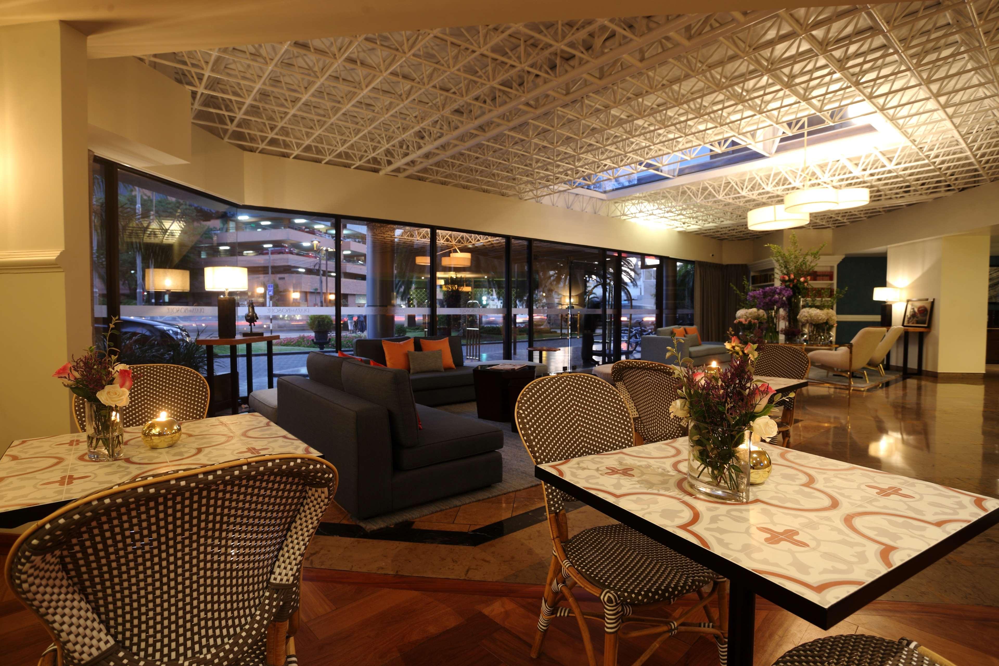 Radisson Hotel Plaza Del Bosque Lima Extérieur photo