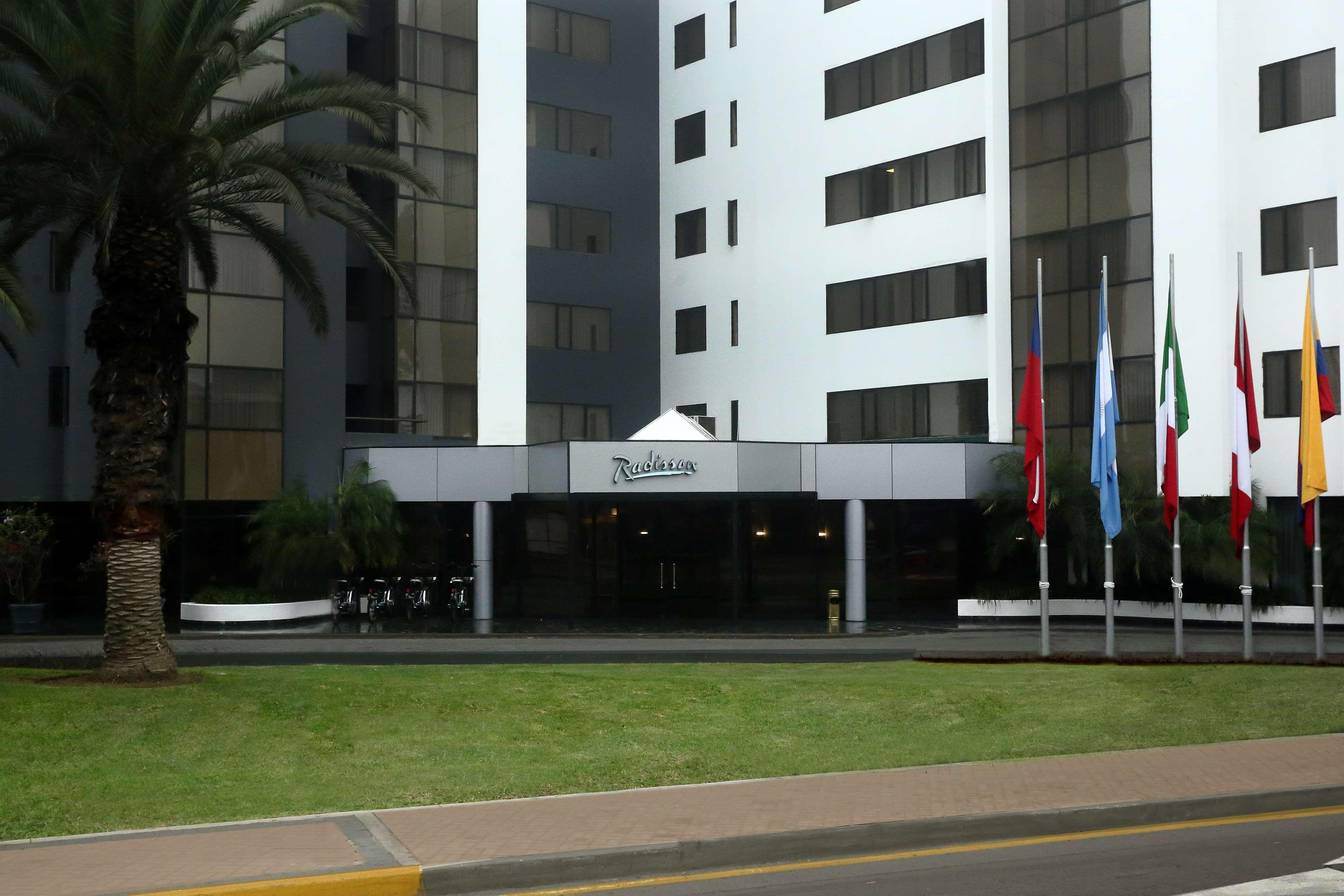 Radisson Hotel Plaza Del Bosque Lima Extérieur photo