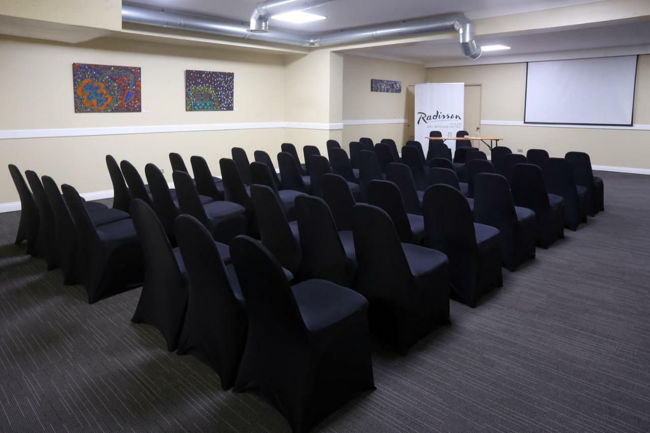 Radisson Hotel Plaza Del Bosque Lima Extérieur photo