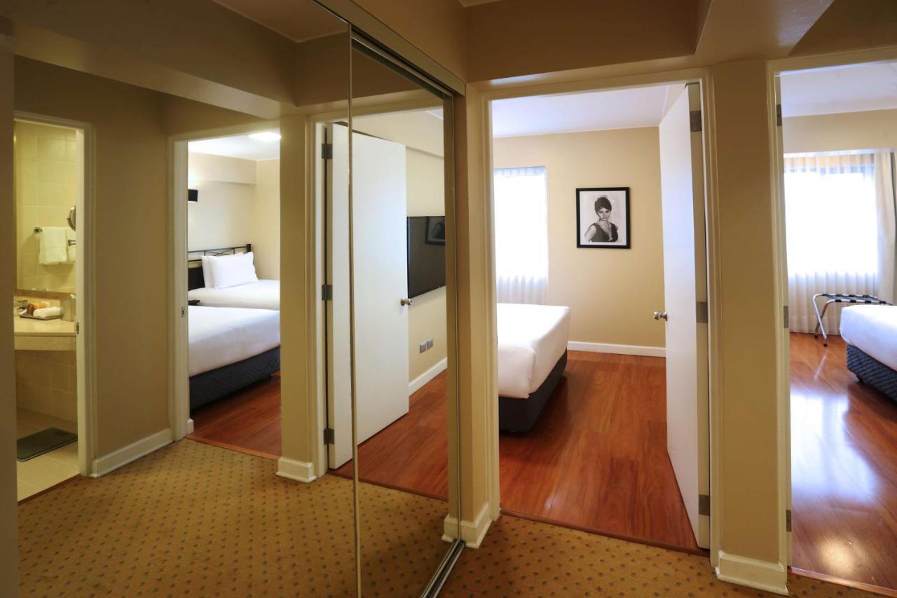 Radisson Hotel Plaza Del Bosque Lima Extérieur photo